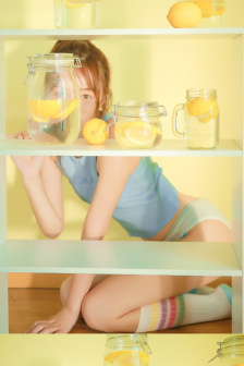 女性黑色蕾丝抹胸开叉短裙拔萝卜